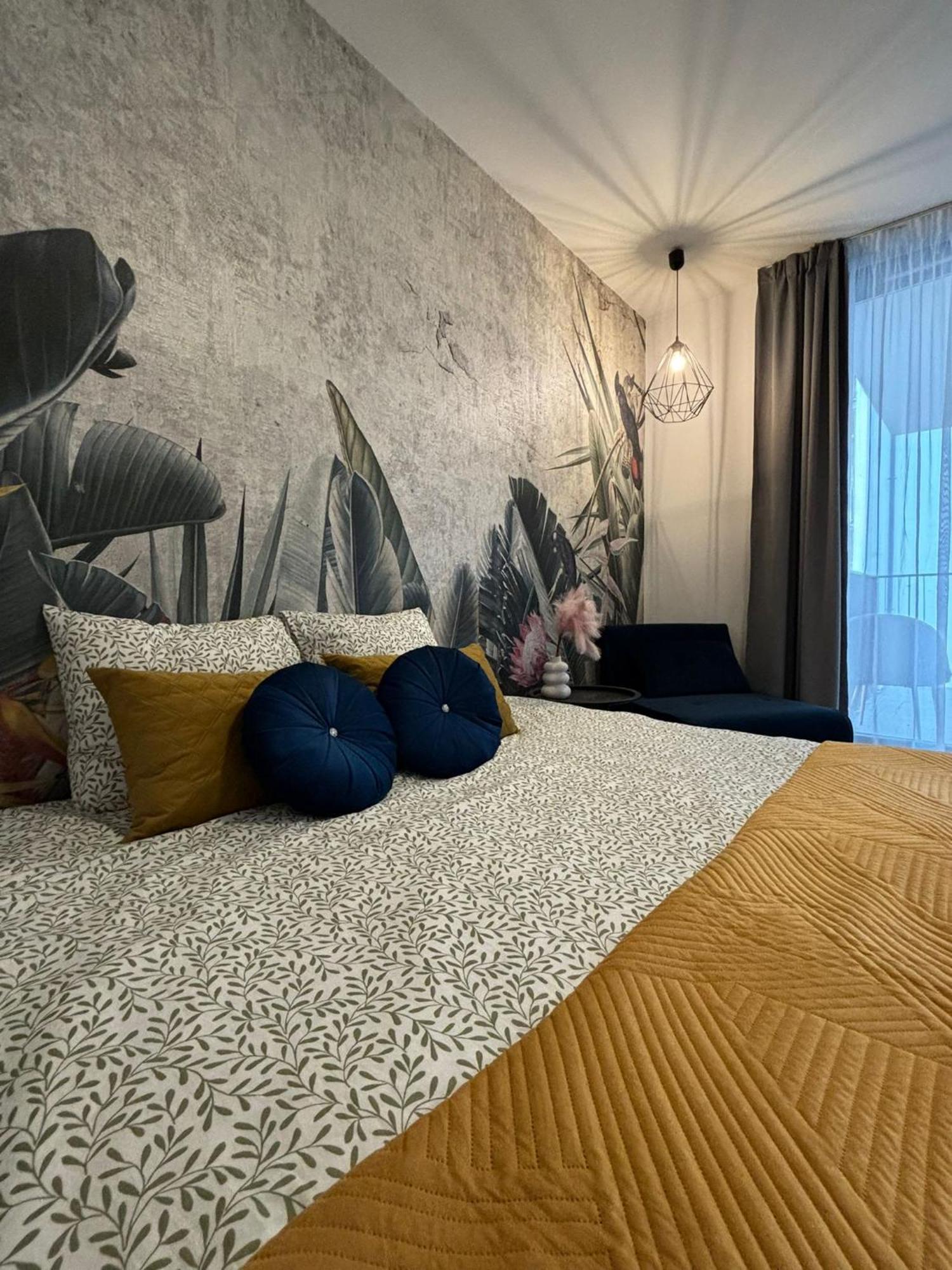 Wow! Paradise Aparthotel Krakow Dış mekan fotoğraf
