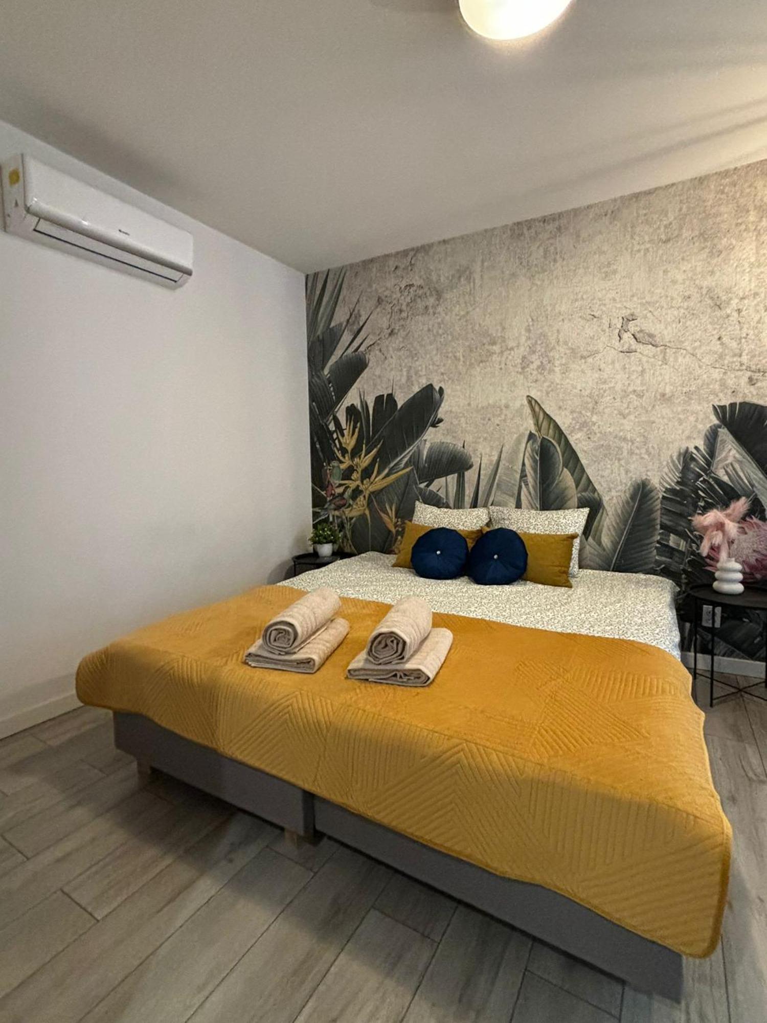 Wow! Paradise Aparthotel Krakow Dış mekan fotoğraf